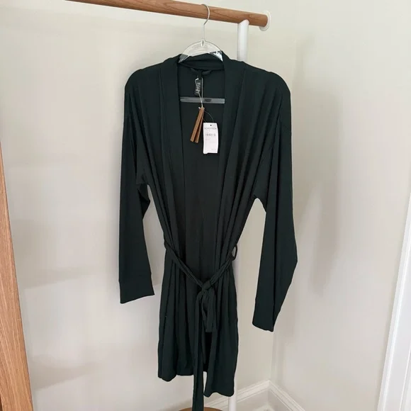 Skims Soft Lounge Robe - Picture 3 of 6